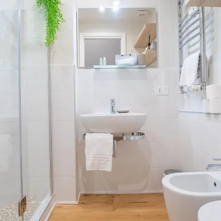 The Rent - Lovely Two-bedroom Near Bocconi Appartamento