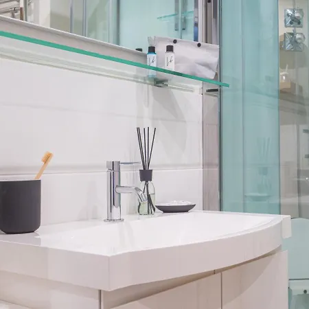 The Rent - Lovely Two-bedroom Near Bocconi Appartement Milaan